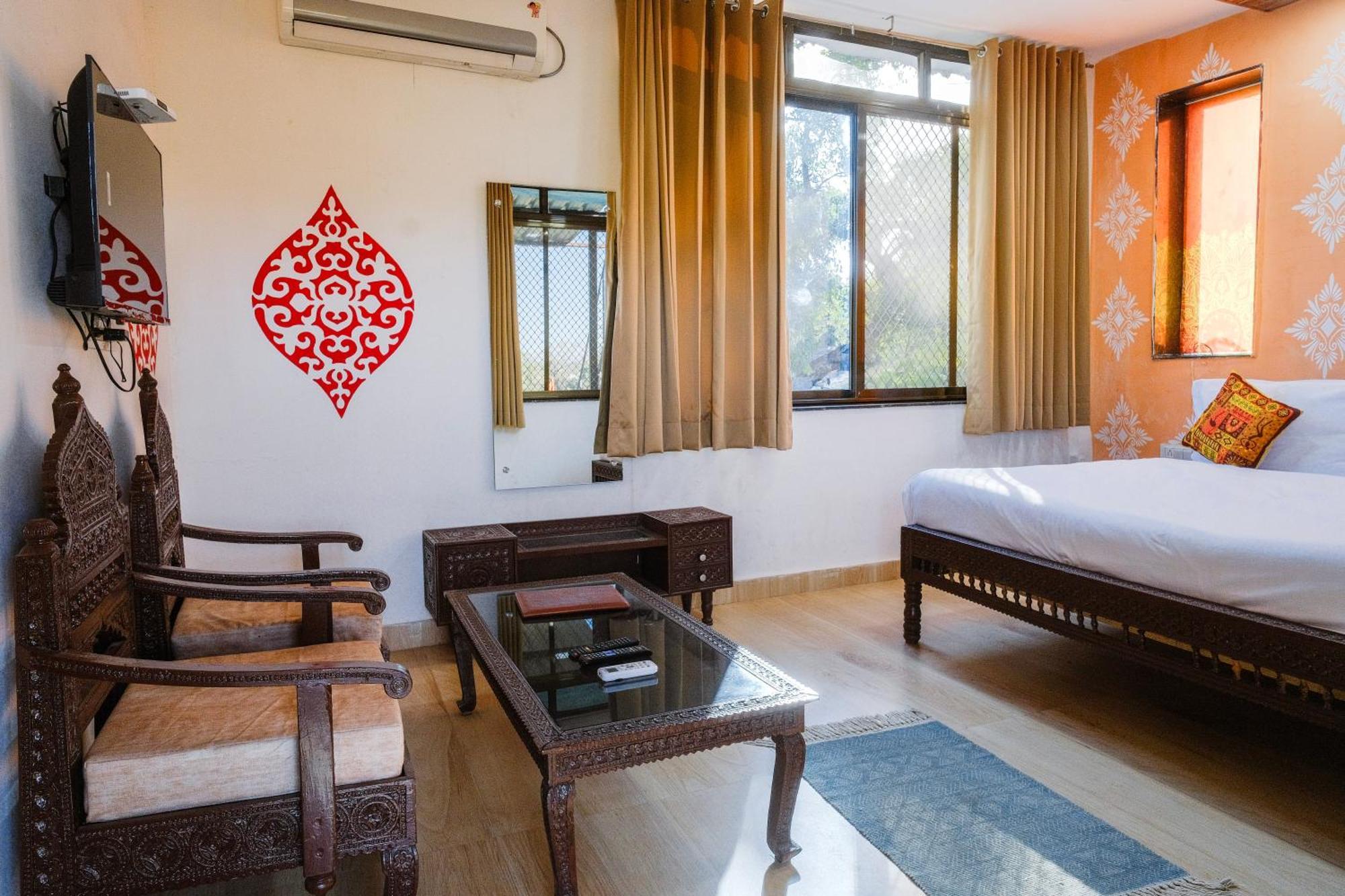 Rudraksha Inn Ābu Exteriör bild