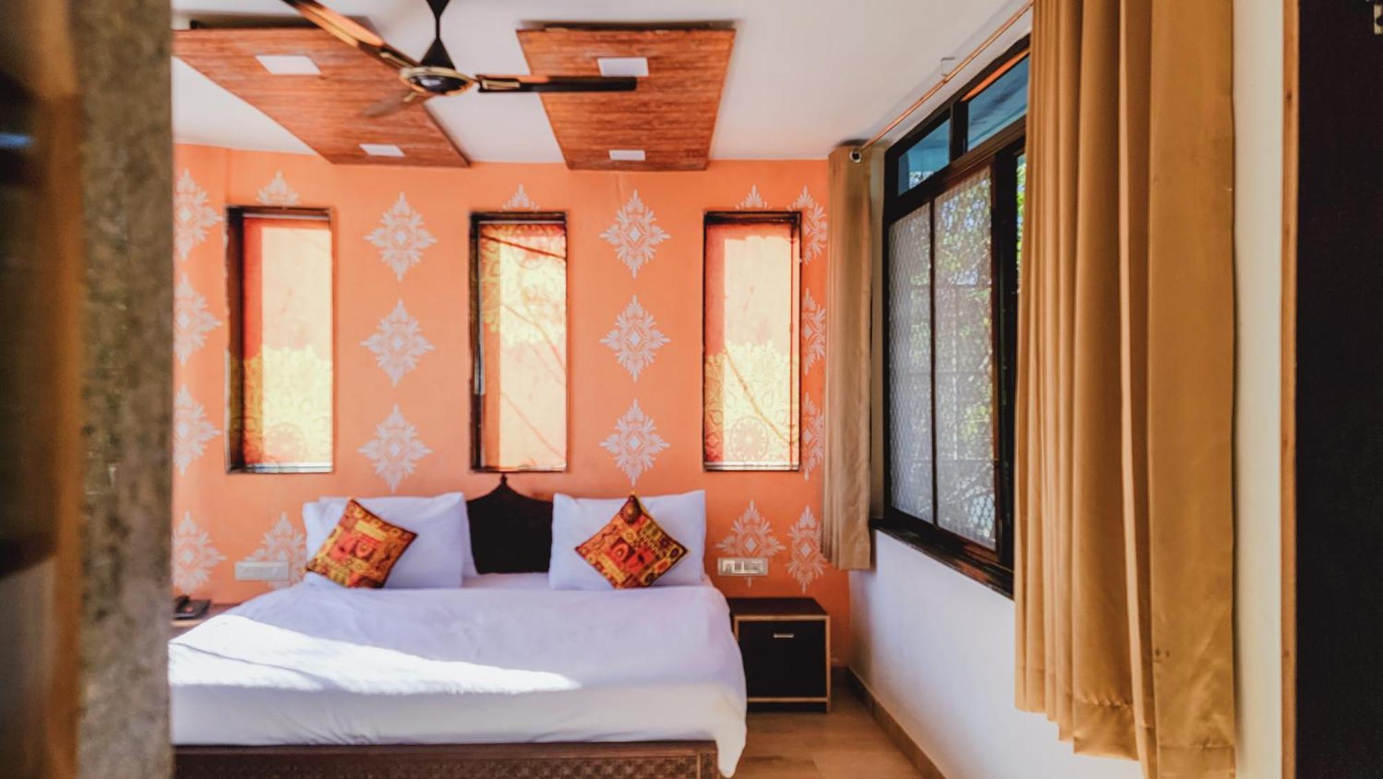 Rudraksha Inn Ābu Exteriör bild