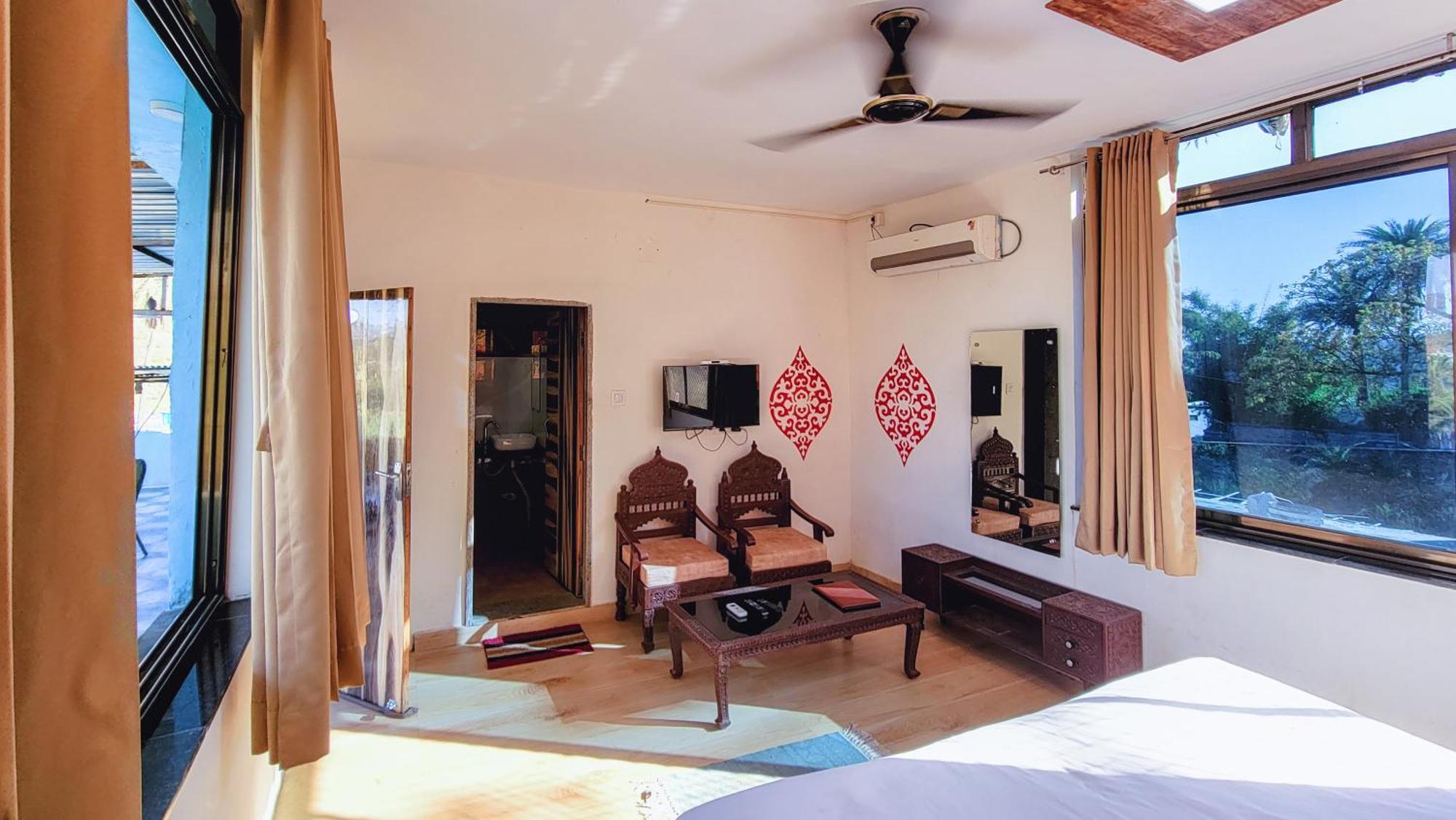 Rudraksha Inn Ābu Exteriör bild
