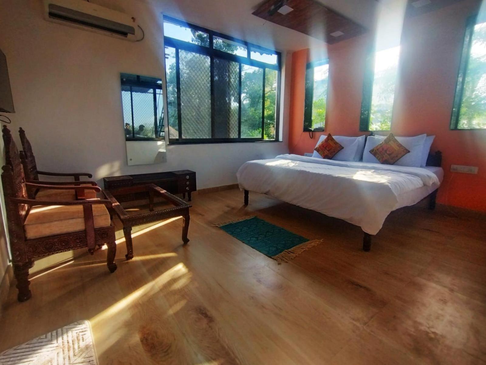 Rudraksha Inn Ābu Exteriör bild